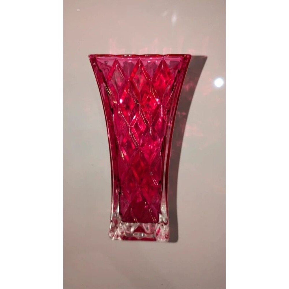 Vintage FTD Fushia/Bright Pink Colored Encased Glass Diamond Pattern Vase 8" Tal